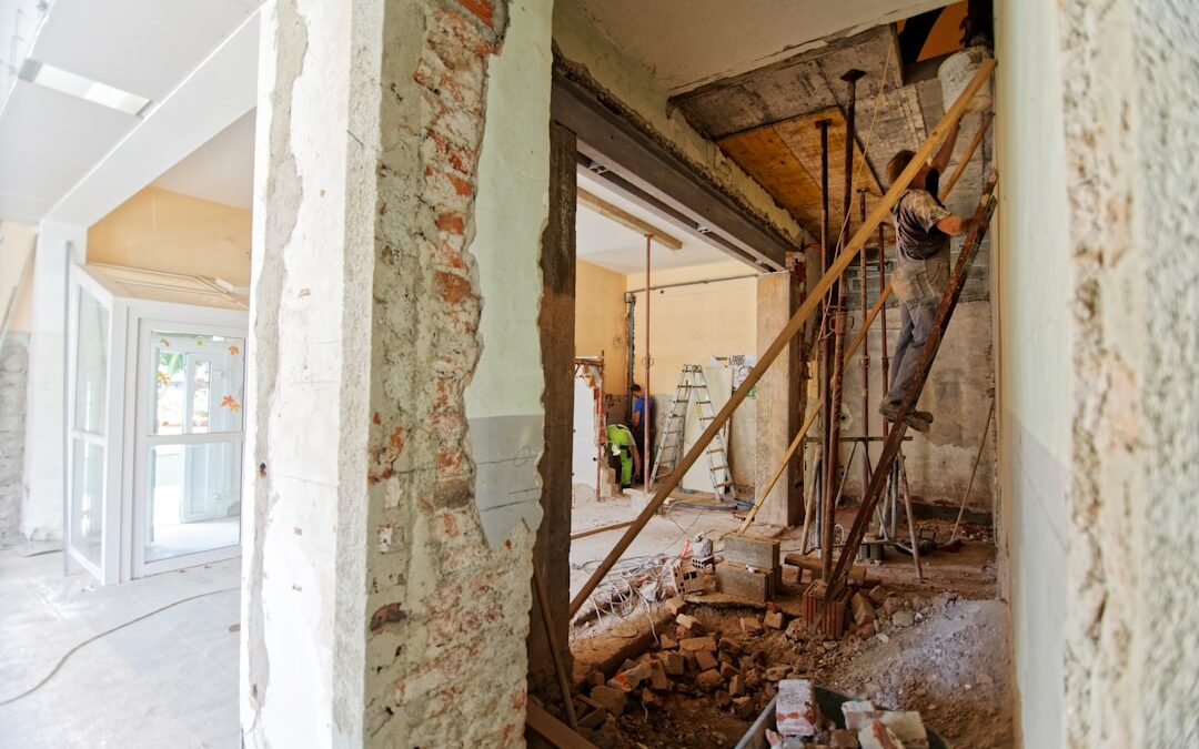 Badrumsrenovering i Halland med kakel och klinker